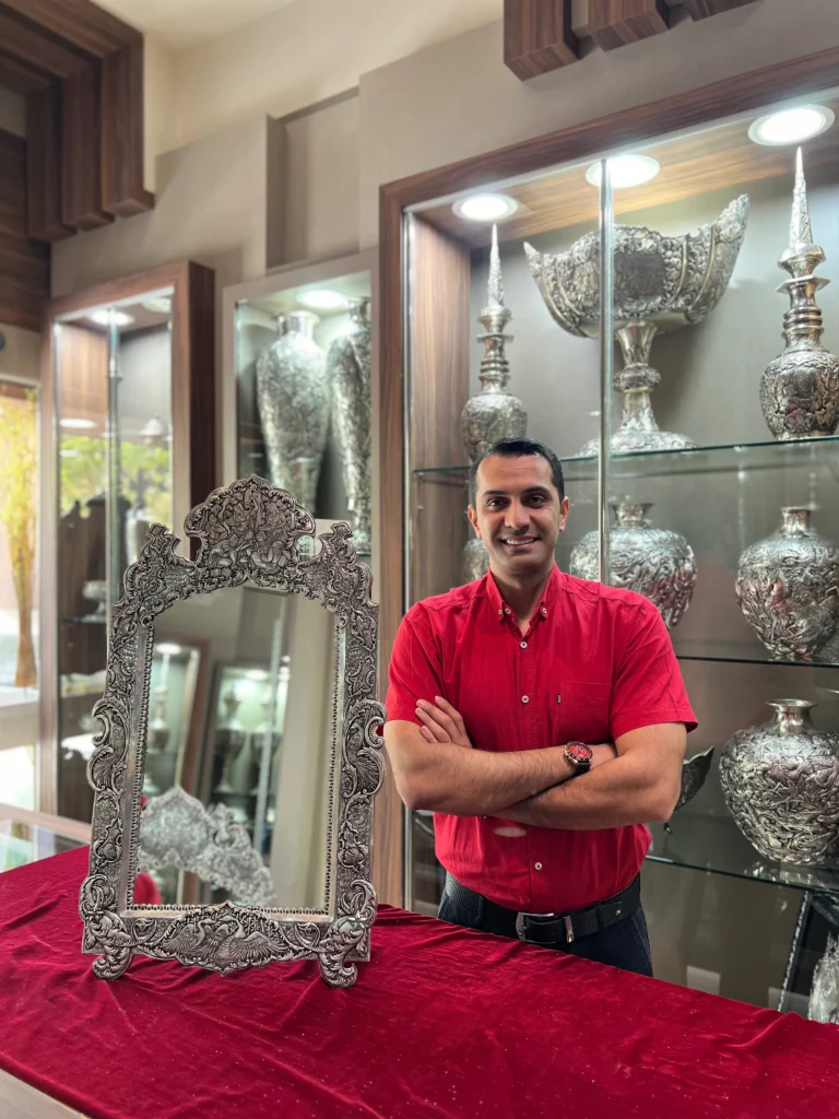 گالری نقره خداداد واقع در اصفهان